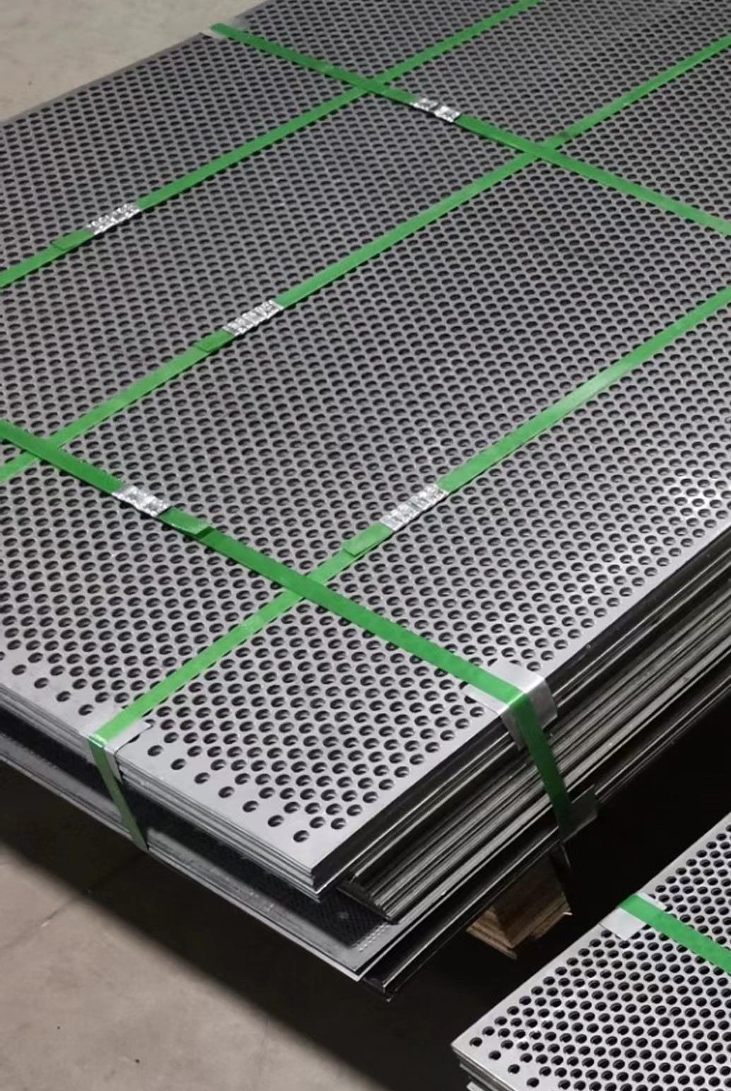 沖孔網、沖孔板、沖孔篩板：三者的區別與實際應用分析